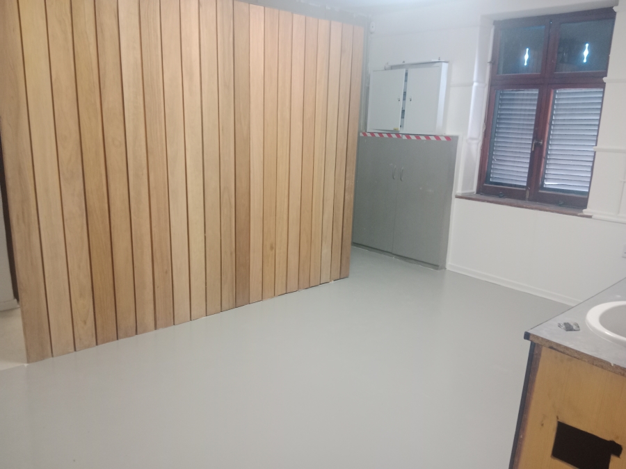 To Let commercial Property for Rent in Esterville Western Cape